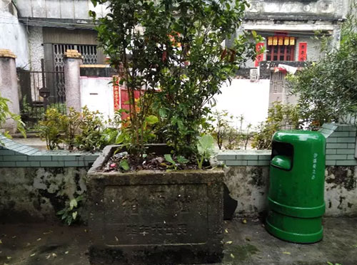 一個民國時(shí)代現(xiàn)存至今的垃圾箱